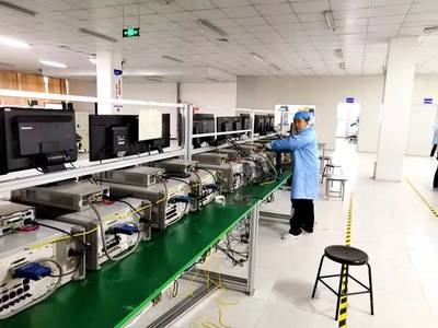 淮北新電子廠首張手機主板誕生，技術研發崗位報名者絡繹不絕